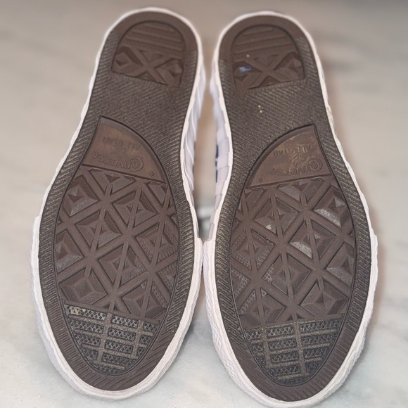 Converse UNT1TL3D “Not a Chuck” Youth Size 1 Hightop Sneaker - Picture 7 of 10